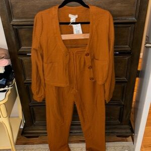 NWT Lspace matching set